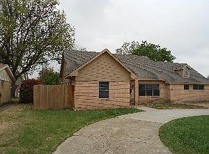2nd image of 1802 Highland Dr