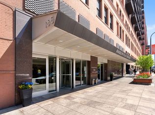 165 N Canal St APT 630, Chicago, IL