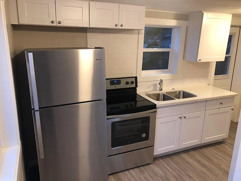 217 Sherman Ave #B — Photo 5