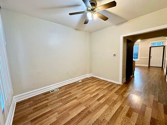 3rd image of 2328 S Sawyer Ave