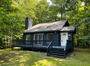 9605 Stony Hollow Dr, Tobyhanna, PA 18466