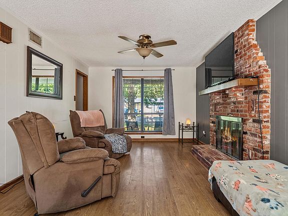 4th image of 205 Millbranch