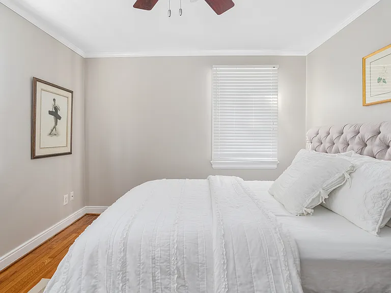 1204 Bobbiedell Ln — Photo 8