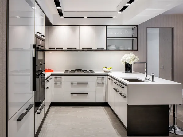 70 Charlton Street image 1 of 13