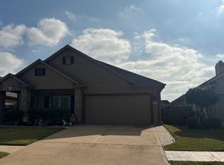 1518 Roaring Springs Ln, Seabrook, TX 77586