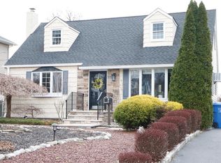 481 Fairview Ave, Colonia, NJ