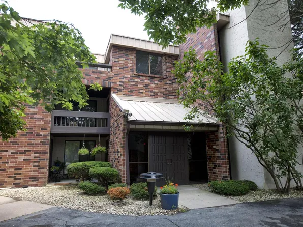 2470 West Good Hope ROAD #262, Glendale, WI 53209