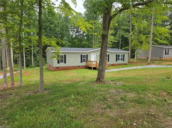 182 Briar Creek Ests, Thomasville, NC 27360