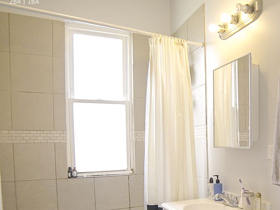 5th image of 3939 W Wabansia Ave #2