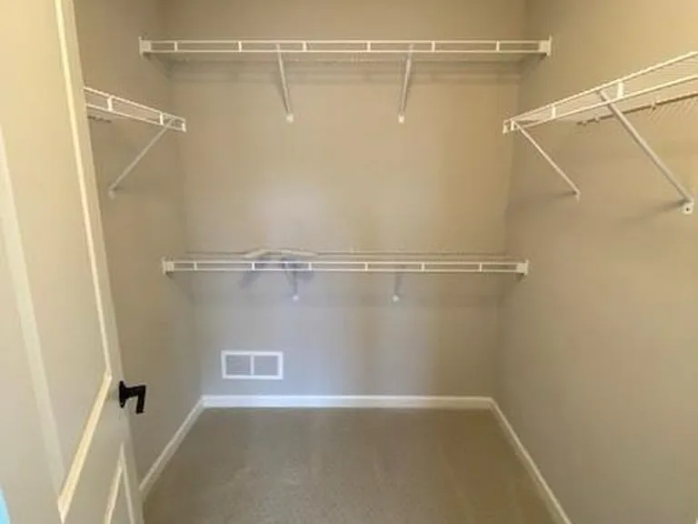 4810 Airlake Dr — Photo 8