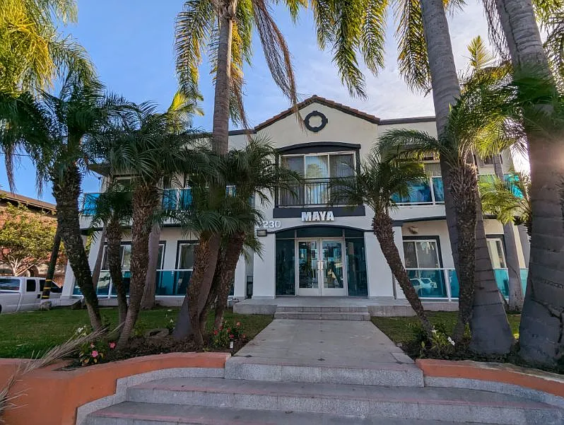 1 bed, $2,600 — Photo 2