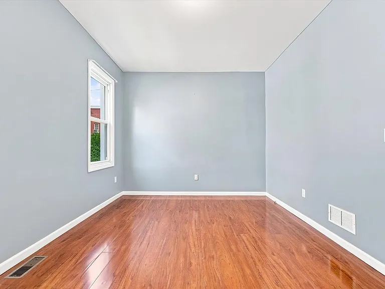 204 Hayward Pl #1 — Photo 15