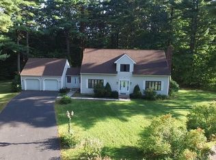 19 Timber Valley Dr, Charlton, MA 01507