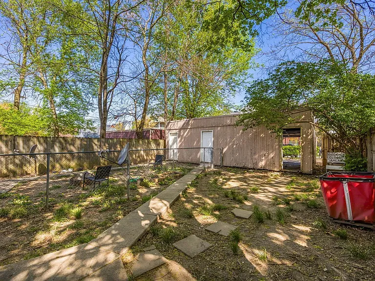 72 Euclid Ave — Photo 10