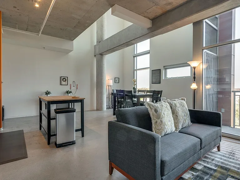 2115 Yeaman Pl #403 — Photo 14