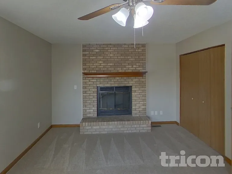 1040 Catherwood Dr — Photo 4