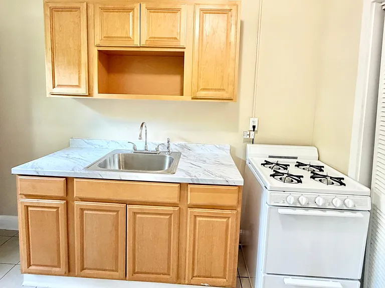 111 Bristol St #3LL — Photo 1