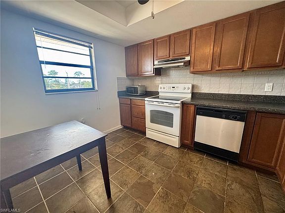 3rd image of 9395 Pennsylvania AVE #37