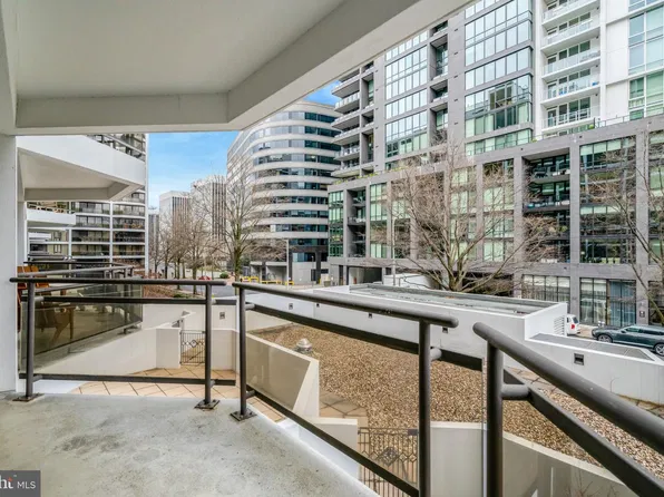 1530 Key Blvd APT 307, Arlington, VA 22209