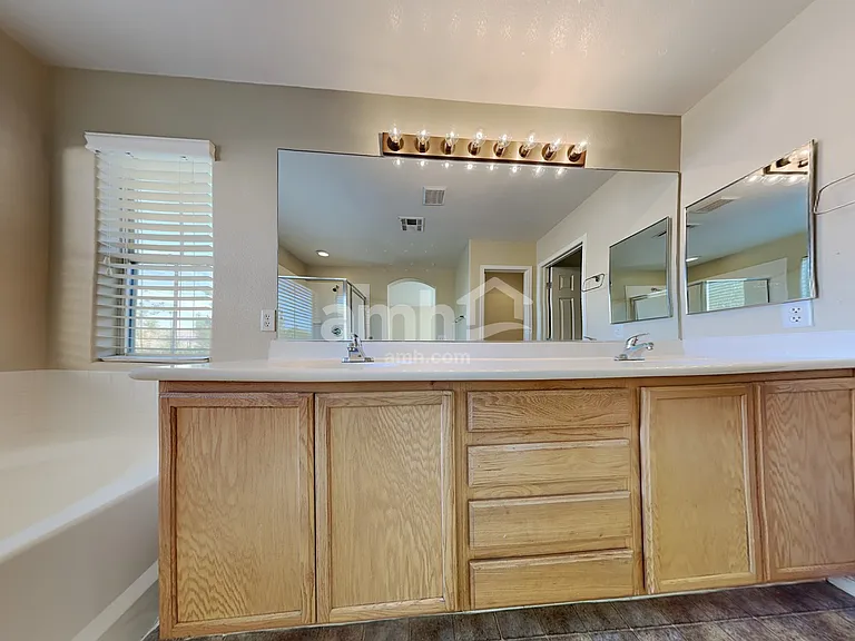 9875 Travis Lake Ct — Photo 11