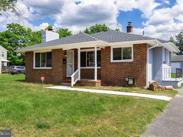 33 Moore Ave, Cherry Hill, NJ 08034