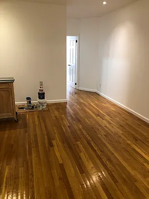 Rented by John R. Real Estate | media 18