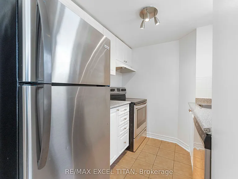 1407 Dupont St #309 — Photo 9