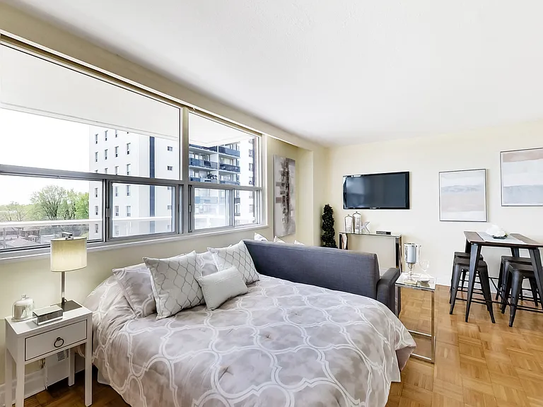 101 Cosburn Ave #104 — Photo 30