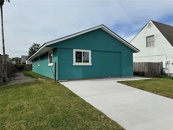 2nd image of 5544 Grand Bayou Dr