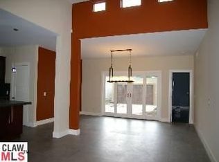 6614 Moore Dr, Los Angeles, CA 90048