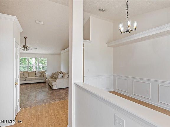 5th image of 2888 MAJESTIC OAKS Lane