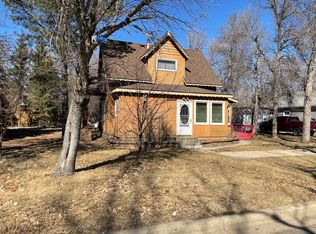 214 Main St, Center, ND 58530