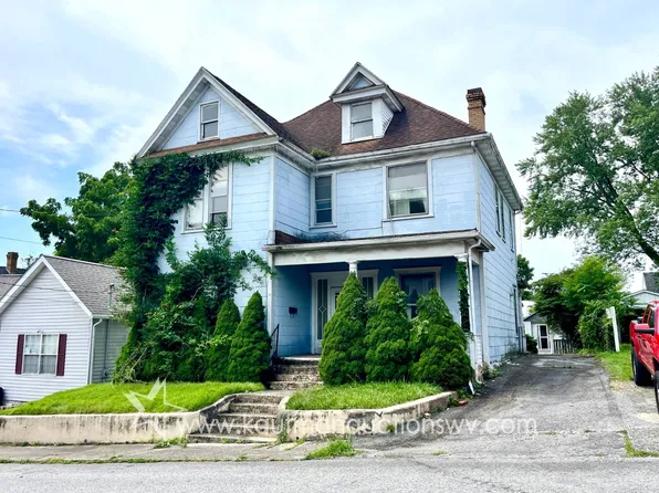 812 4th St, Fairmont, WV 26554