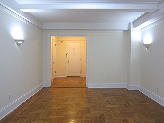 2nd image of 900 W End Ave APT 10G