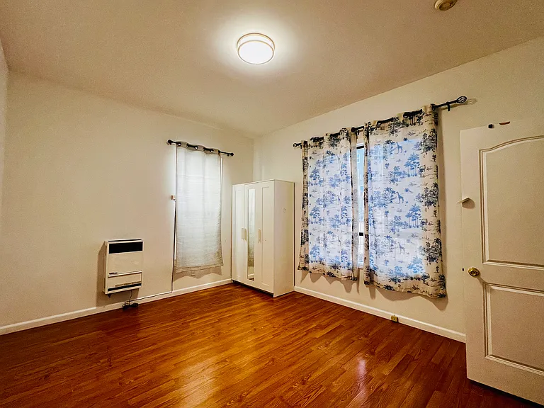 212 Anza St — Photo 2