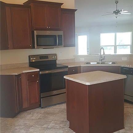 2nd image of 609 E Leah Ct