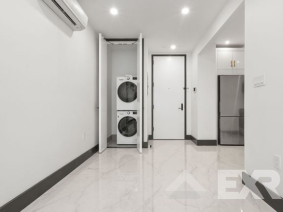 2nd image of 1336 Dekalb Ave #2M