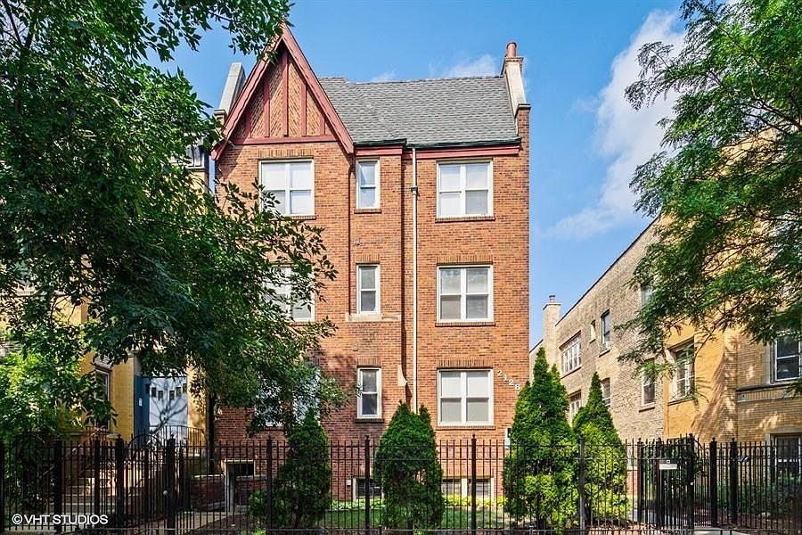 1st image of 2128 N Sawyer Ave #2130-1E