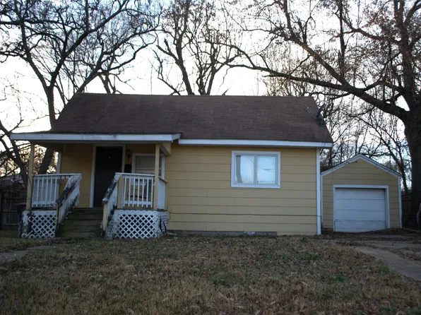 108 22nd St SE, Paris, TX 75460