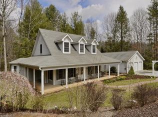 4001 Little River Rd, Hendersonville, NC 28739