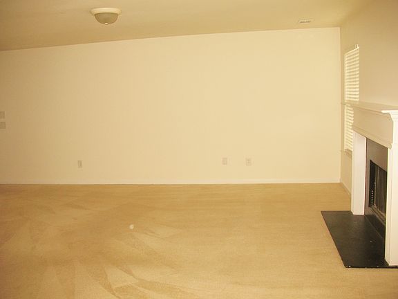 Family Room (view 2)