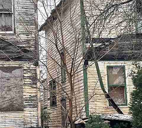 6129 Van Court