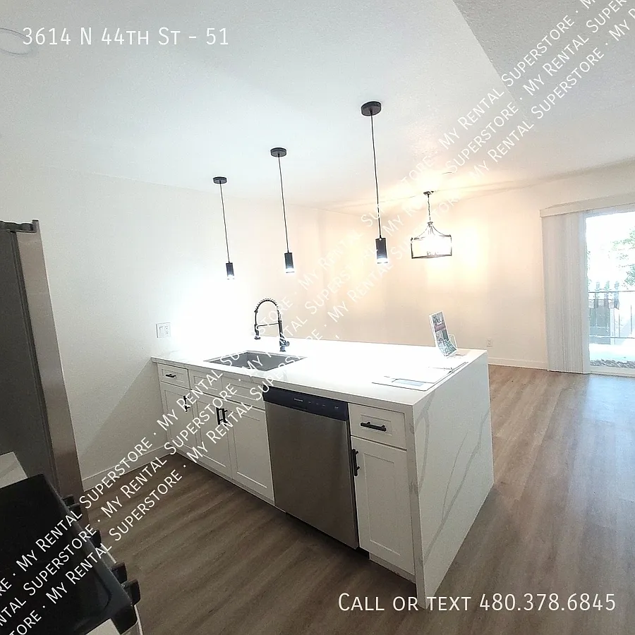 2 bed, 1.5 bath, 1344 sqft, $2,100 — Photo 4