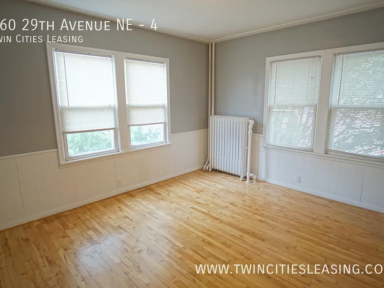 960 29th Ave NE #4 — Photo 8