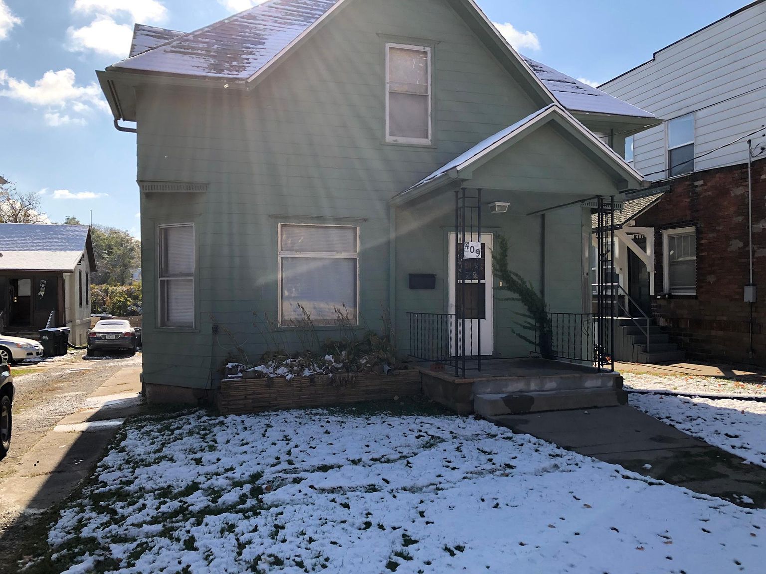409 Bowery St, Iowa City, IA 52240 Zillow