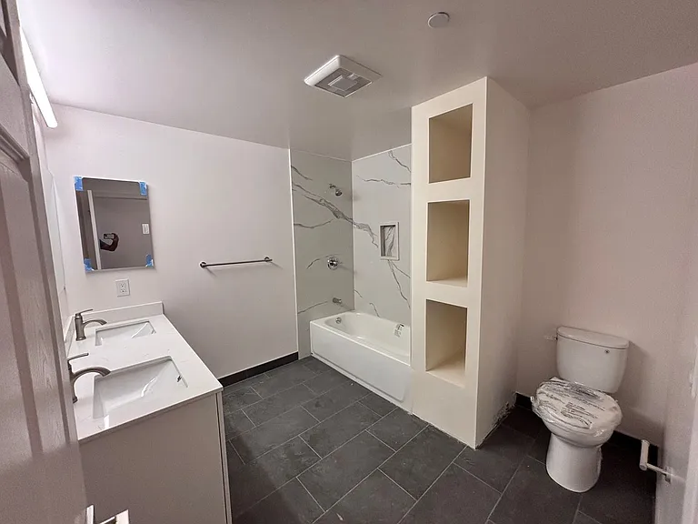 630 Harbour Way — Photo 29