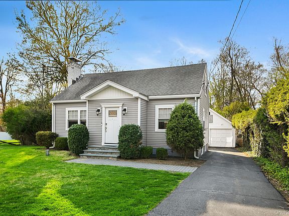 2nd image of 15 Maryland Avenue