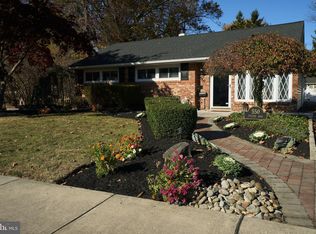 550 Stevens Rd, Morrisville, PA 19067