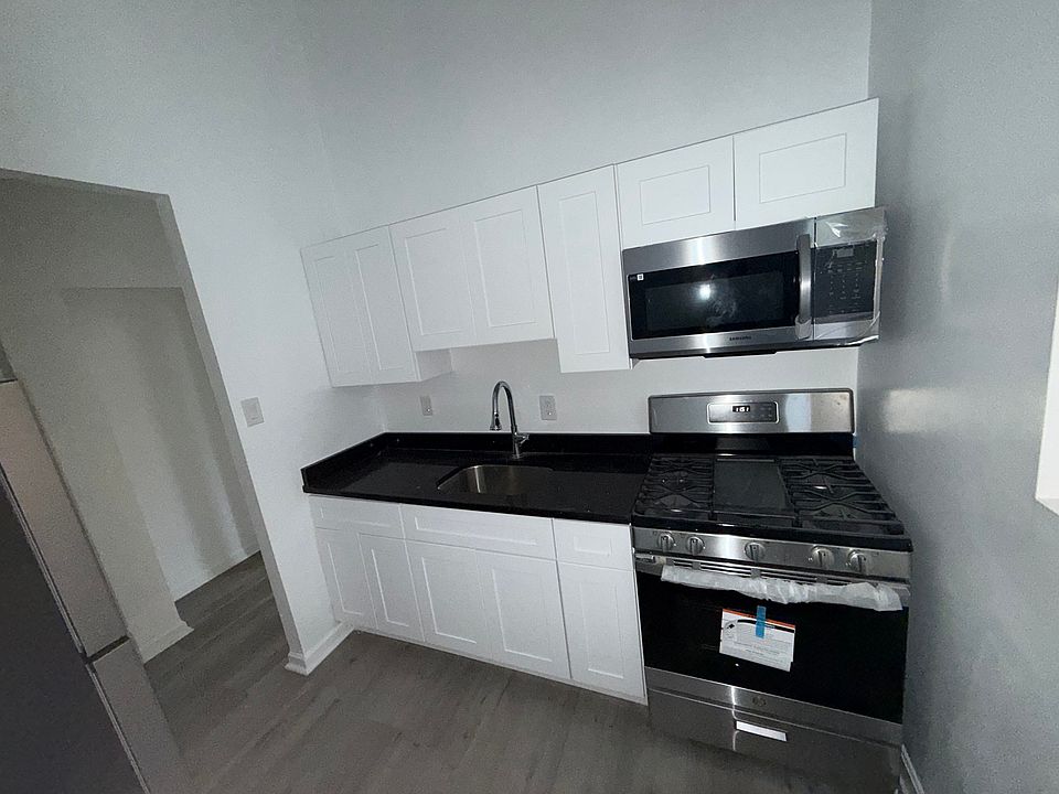 1st image of 1525 N 16th St APT 1R