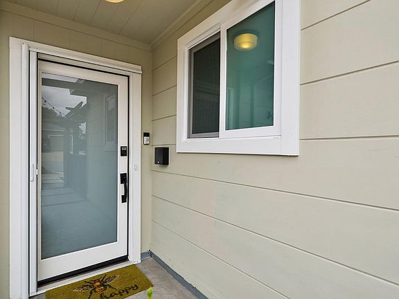 5th image of 634 San Juan Ave